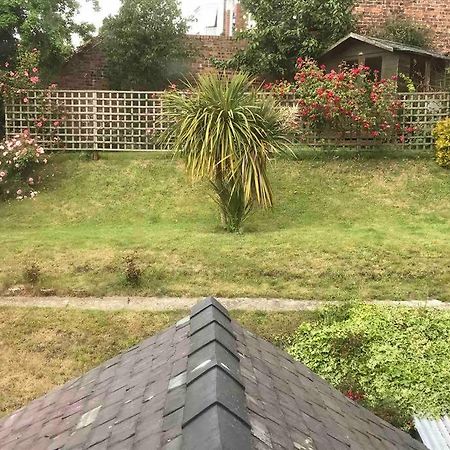 1Studio Avenue House Scarborough Luaran gambar