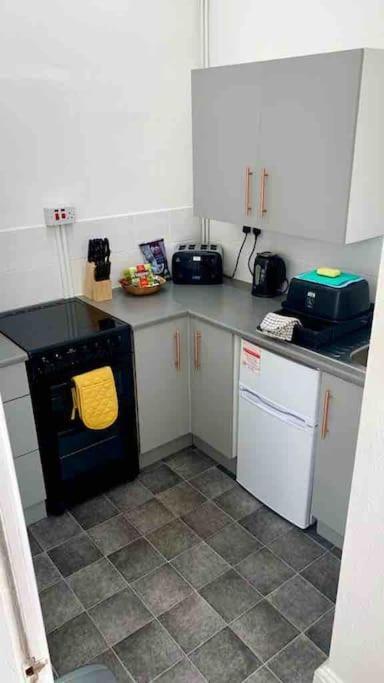 1Studio Avenue House Scarborough Luaran gambar