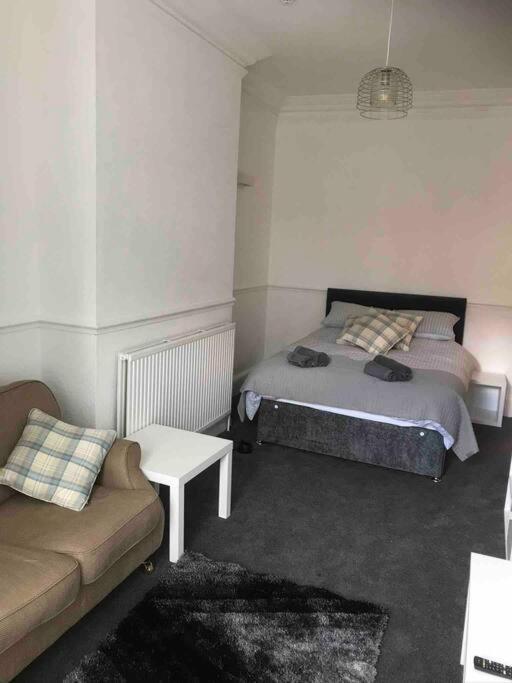 1Studio Avenue House Scarborough Luaran gambar